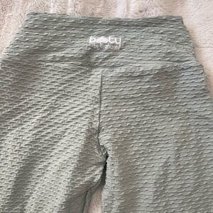 Worn a couple of times Booty croco leggings